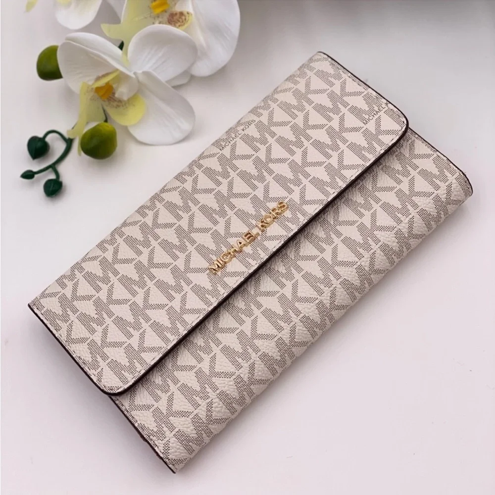 Michael Kors Trifold Wallet Vanilla
